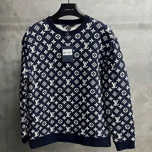 🚩steal authentic Louis Vuitton Navy and White Crewneck Sweater